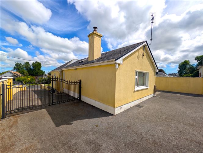 Photo 25 of 31 — Brookhill, Claremorris, Co. Mayo