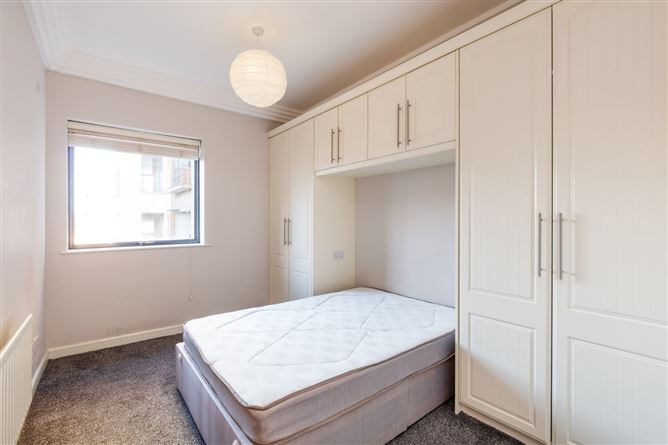 37 Malton House, Custom House Square, IFSC, Dublin 1