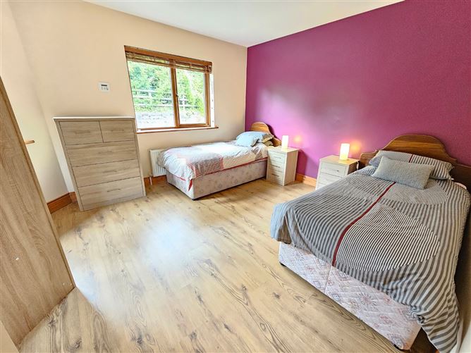 54 Acha Bhile, Lahinch Road, Ennis, Co. Clare