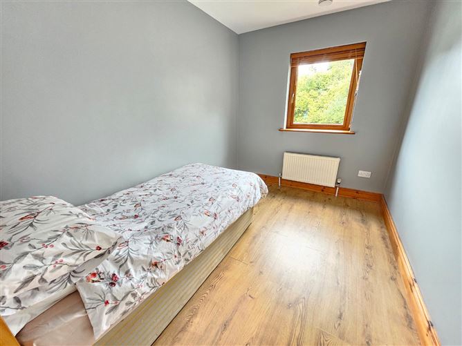 54 Acha Bhile, Lahinch Road, Ennis, Co. Clare