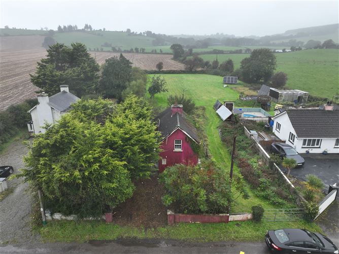 Madame, Ballinascarthy, Co. Cork