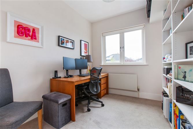 45 College Square, Wainsfort Manor Drive , Terenure,   Dublin 6W