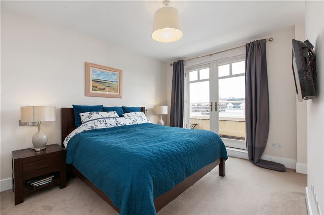 45 College Square, Wainsfort Manor Drive , Terenure,   Dublin 6W