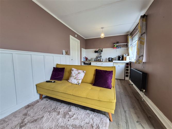 32 Pinewoods, Westport, Co. Mayo