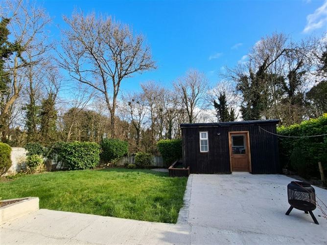 32 Pinewoods, Westport, Co. Mayo