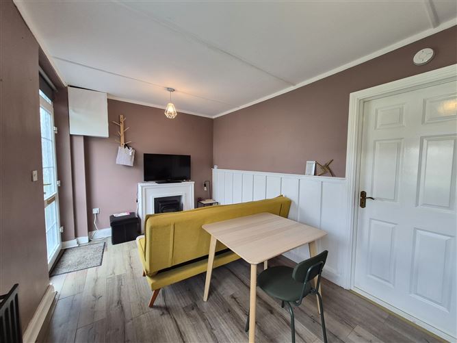 32 Pinewoods, Westport, Co. Mayo