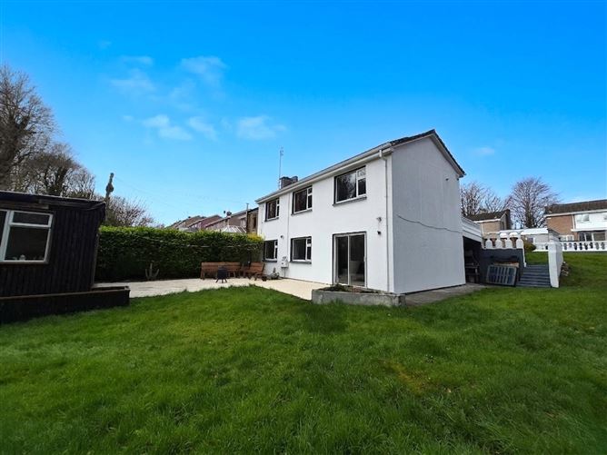 32 Pinewoods, Westport, Co. Mayo