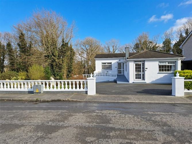 32 Pinewoods, Westport, Co. Mayo
