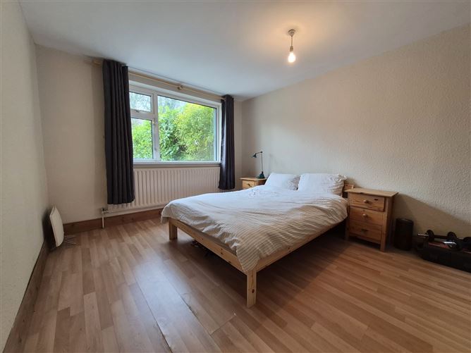 32 Pinewoods, Westport, Co. Mayo