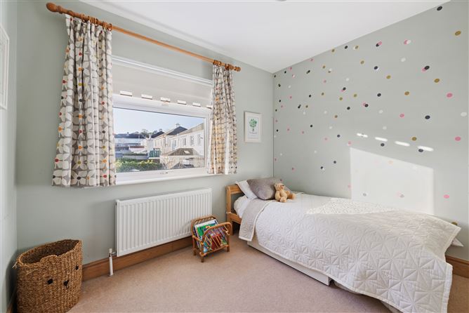 3 Vale View Lawn, The Park, Cabinteely, Dublin 18