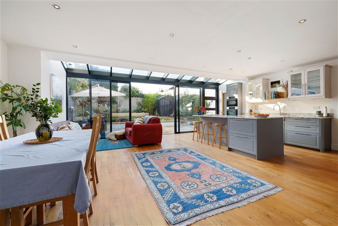 3 Vale View Lawn, The Park, Cabinteely, Dublin 18