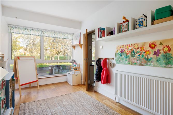 3 Vale View Lawn, The Park, Cabinteely, Dublin 18