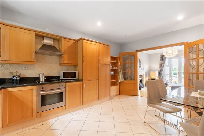 72 Dun Na Carraige, Blackrock, Salthill, County Galway
