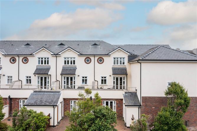 72 Dun Na Carraige, Blackrock, Salthill, County Galway
