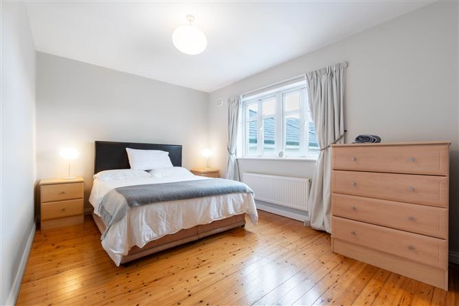 72 Dun Na Carraige, Blackrock, Salthill, County Galway