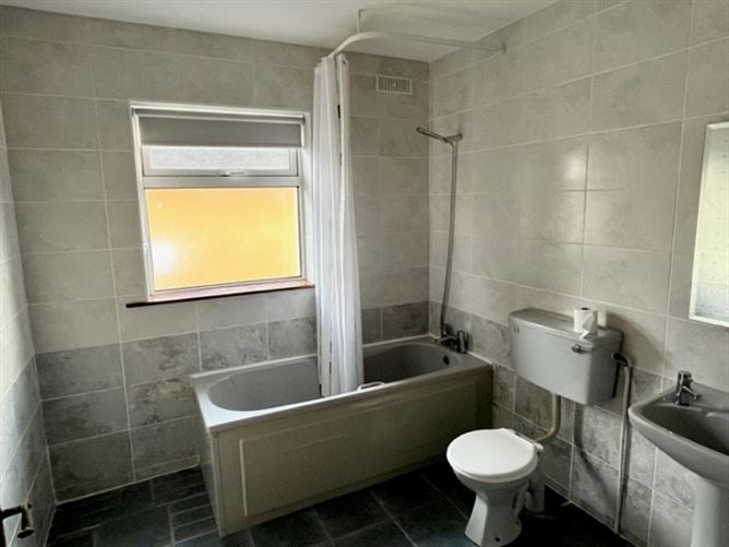 60 Highfield Grove, Tralee, Kerry