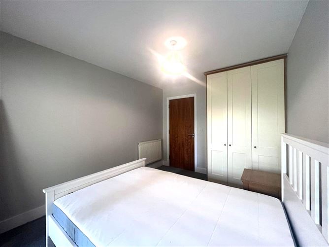 Glenesky Square, Phoenix Park Racecourse, Castleknock, Dublin 15