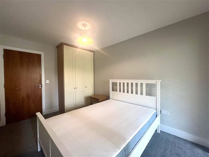 Glenesky Square, Phoenix Park Racecourse, Castleknock, Dublin 15