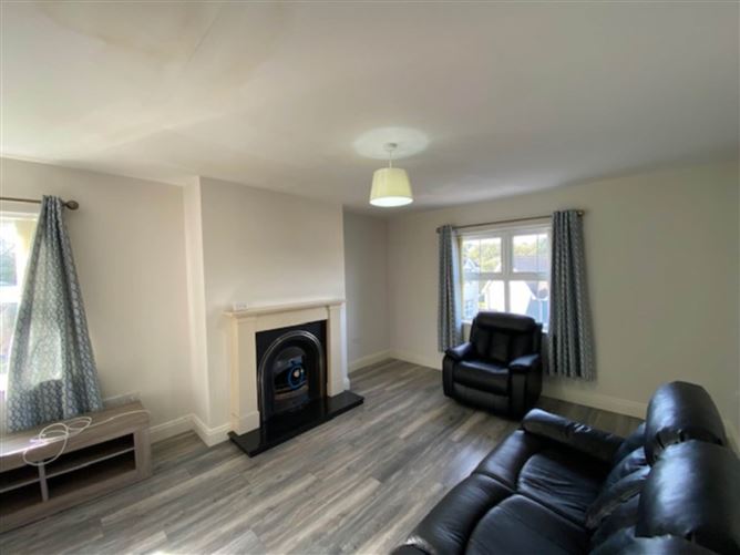 Photo 2 of 10 — 26 Stewarts Court, Lennon Grove, Ramelton, County Donegal