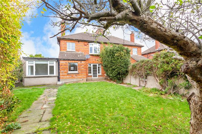 54 Whitethorn Road, Clonskeagh, Dublin 14
