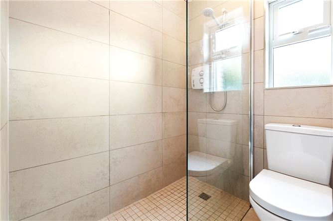 54 Whitethorn Road, Clonskeagh, Dublin 14