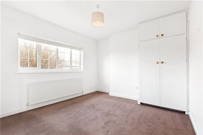 54 Whitethorn Road, Clonskeagh, Dublin 14