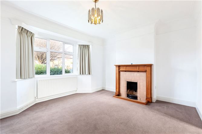 54 Whitethorn Road, Clonskeagh, Dublin 14