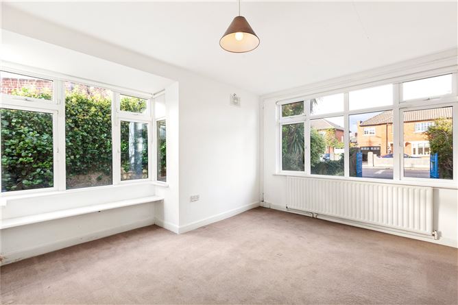 54 Whitethorn Road, Clonskeagh, Dublin 14