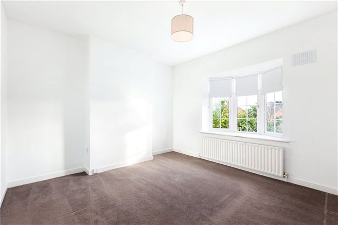 54 Whitethorn Road, Clonskeagh, Dublin 14
