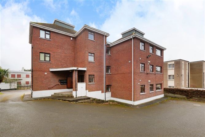 38 Mobhi Court, Glasnevin, Dublin