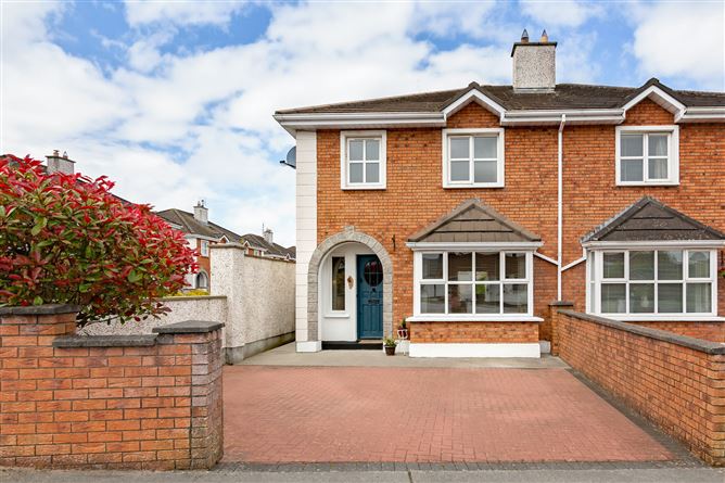 6 Woodville Court, Second Sea Road, Sligo