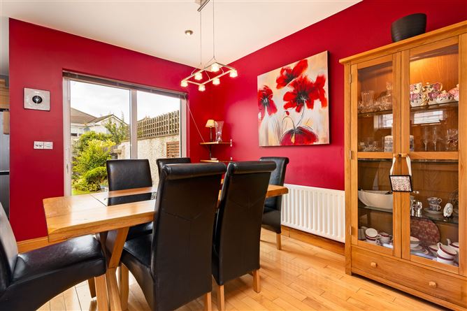 6 Woodville Court, Second Sea Road, Sligo