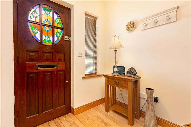 6 Woodville Court, Second Sea Road, Sligo