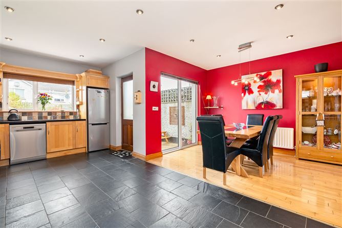 6 Woodville Court, Second Sea Road, Sligo