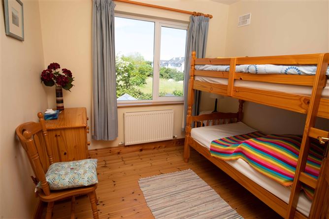 3 Caher Square, Castlegregory, Co. Kerry