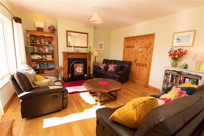 3 Caher Square, Castlegregory, Co. Kerry