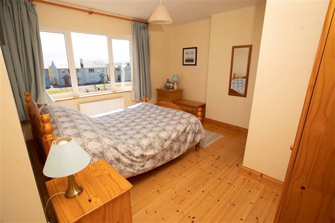 3 Caher Square, Castlegregory, Co. Kerry