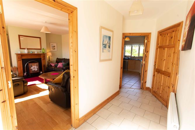 3 Caher Square, Castlegregory, Co. Kerry