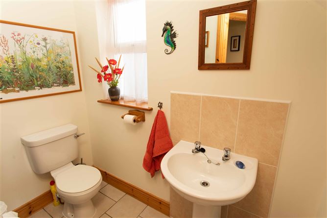 3 Caher Square, Castlegregory, Co. Kerry