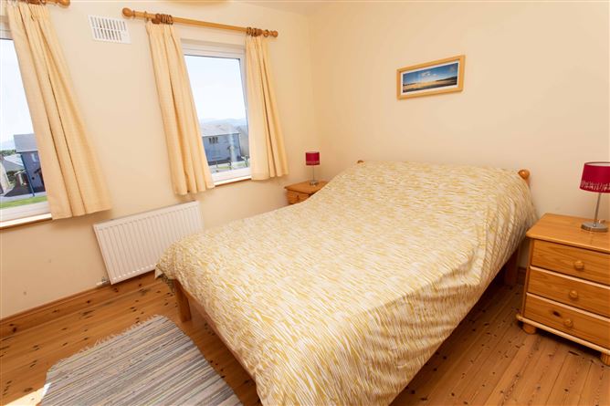 3 Caher Square, Castlegregory, Co. Kerry