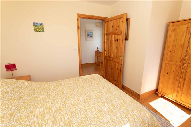 3 Caher Square, Castlegregory, Co. Kerry