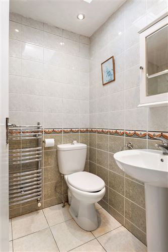 24 Elm Mount Avenue, Beaumont, Dublin 9, Dublin