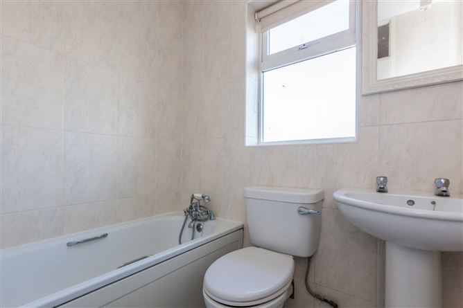 5 The Crescent, Melrose Park, Kinsealy, CO Dublin