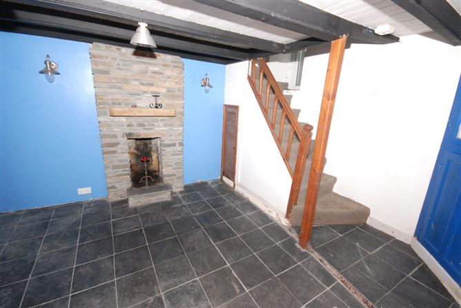 Keepers Cottage, Eyeries, Beara, Co. Cork