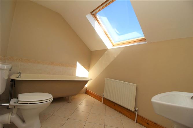 Shannon, 35 Ashfield, Greenville, Listowel, Co. Kerry