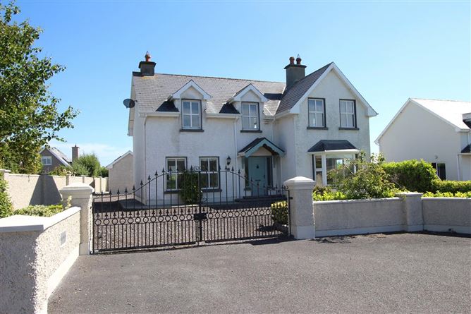 Shannon, 35 Ashfield, Greenville, Listowel, Co. Kerry