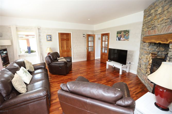 Black Quay House, Hollyhill, Kinsale, Cork