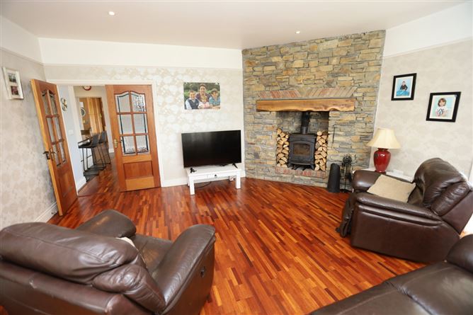 Black Quay House, Hollyhill, Kinsale, Cork