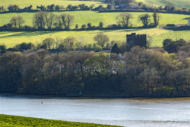 Black Quay House, Hollyhill, Kinsale, Cork