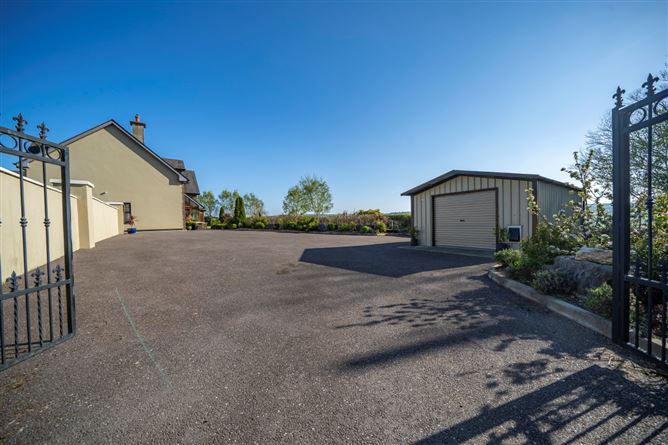 Black Quay House, Hollyhill, Kinsale, Cork